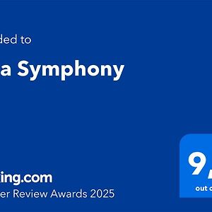 Villa Symphony